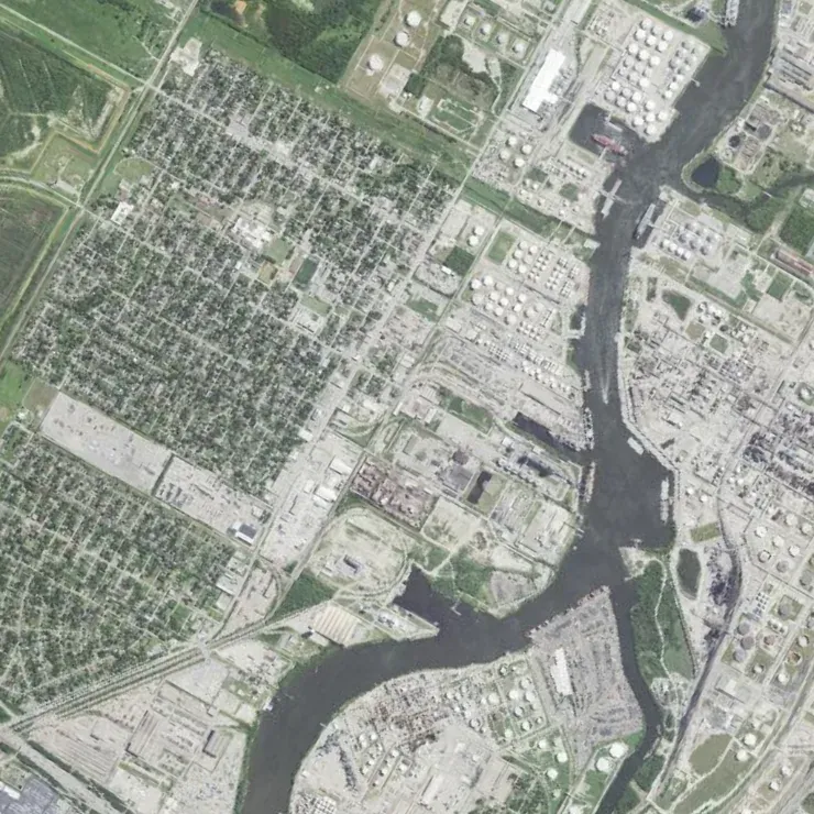 Camera View, item 3: part of the same area, turned and enlarged, as seen from the vehicle.