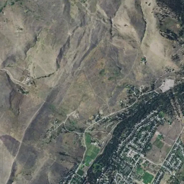 Camera View, item 14: part of the same area, turned and enlarged, as seen from the vehicle.