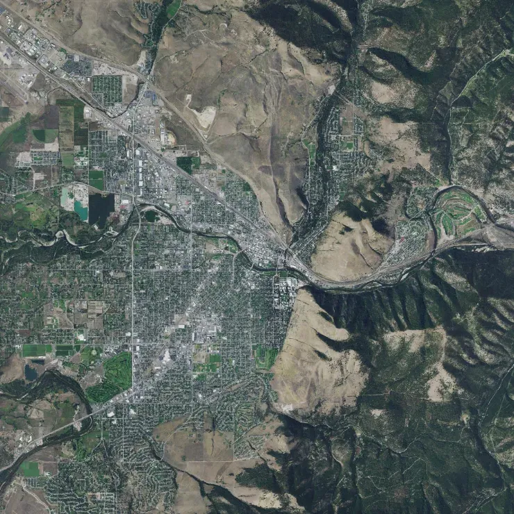 Reference Map, item 14: an aerial view of an area, north at the top.