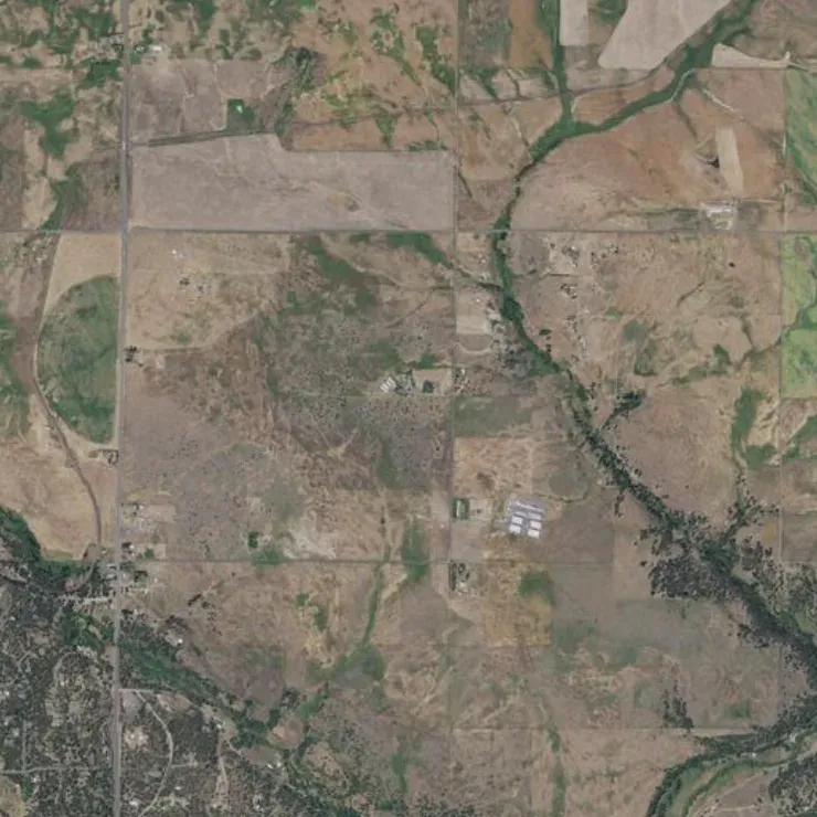 Camera View, item 4: part of the same area, turned and enlarged, as seen from the vehicle.